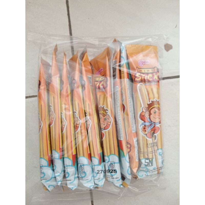 

Mini stick biskuit Nissin 1 pack isi 10