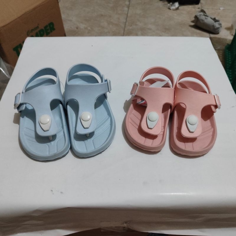 Sepatu Sandal Anak Perempuan Fladeo