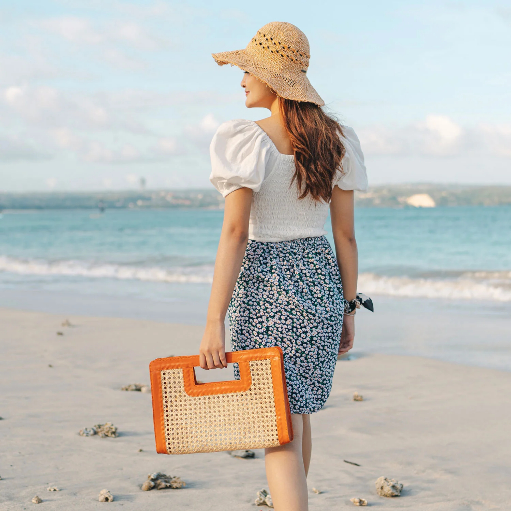 PERERENAN Tas Pantai Anyaman Rotan Webing Kulit Bali Rattan HandBag Balinese Leather Webing Rattan W