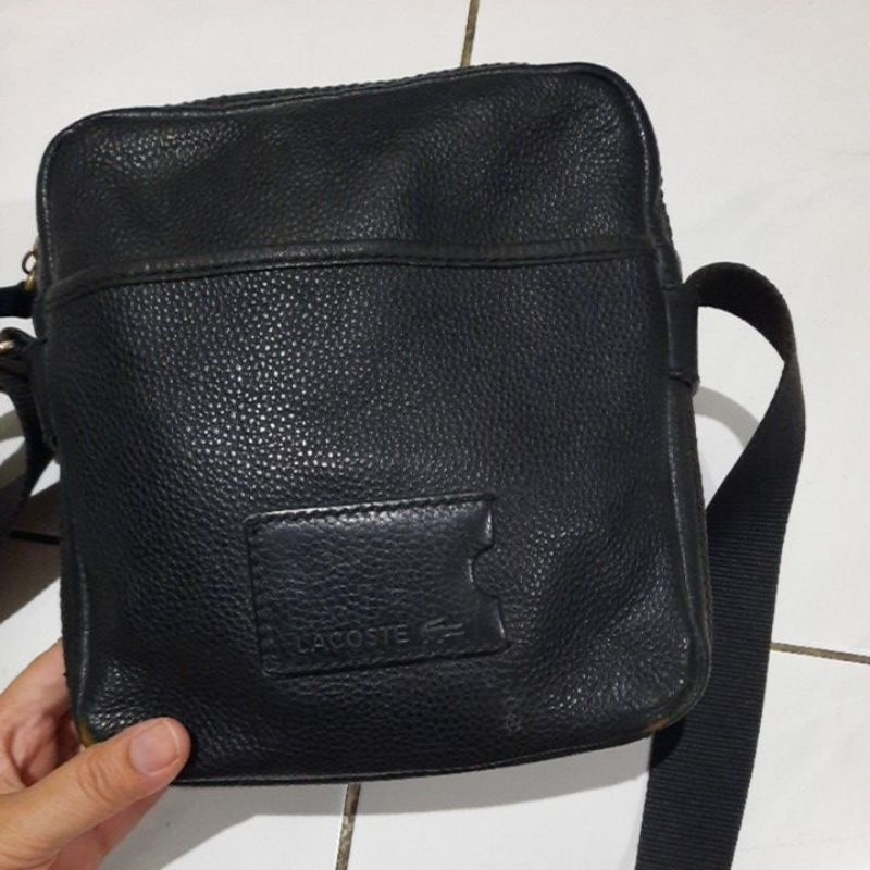 sling bag pria lacoste