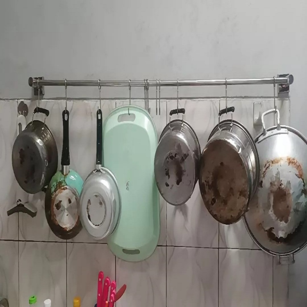 Rak Gantungan Alat Dapur Panci Wajan