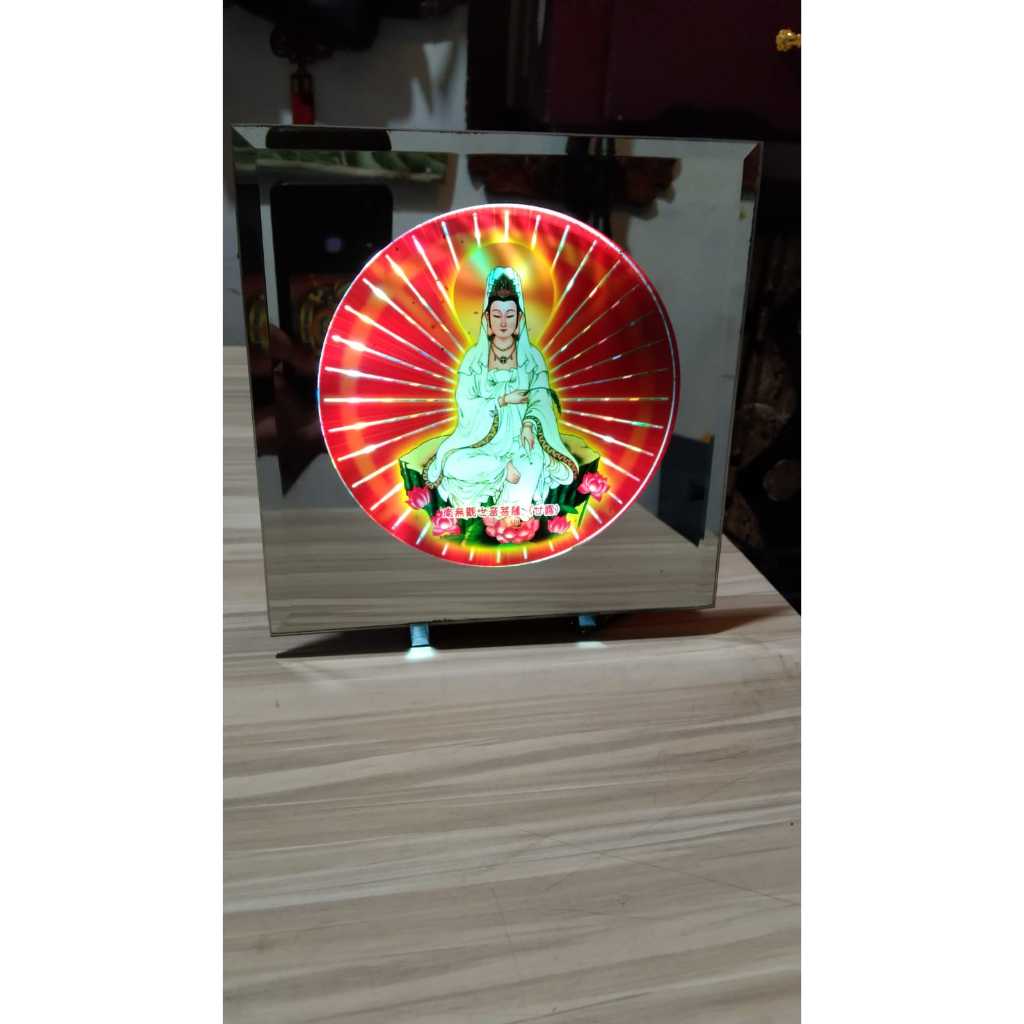Lampu Kaca Dewi Kwan Im Kuno Jadul Antik