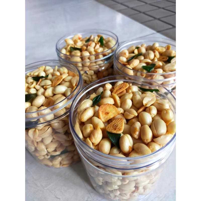 

KACANG BAWANG DAUN JERUK PREMIUM RENYAH GURIH ENAK