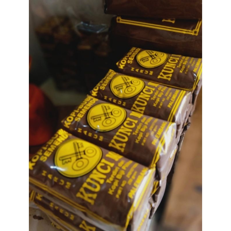 

Kopi Bubuk Asli Semendo Kunci Mas Palembang 250gr / 500gr / 1kg (packing biasa)