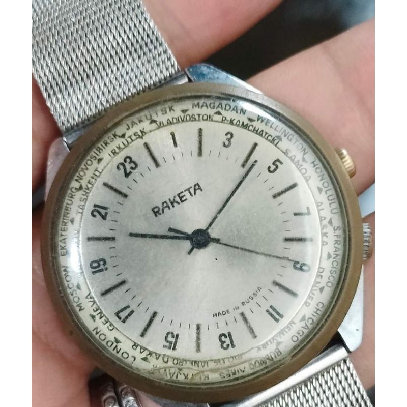 jam tangan RAKETA