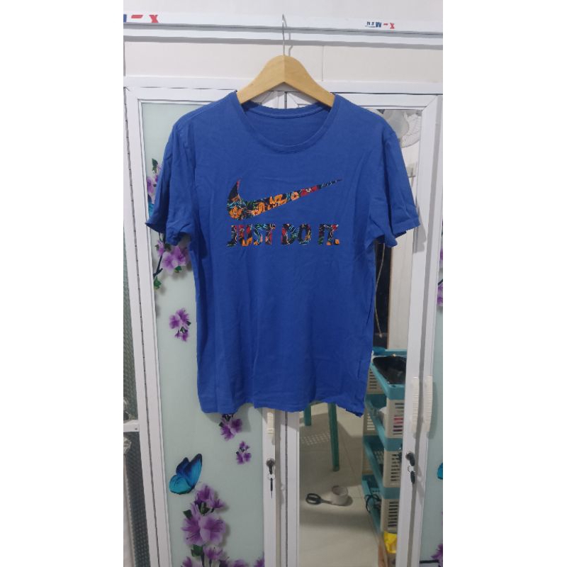 kaos nike