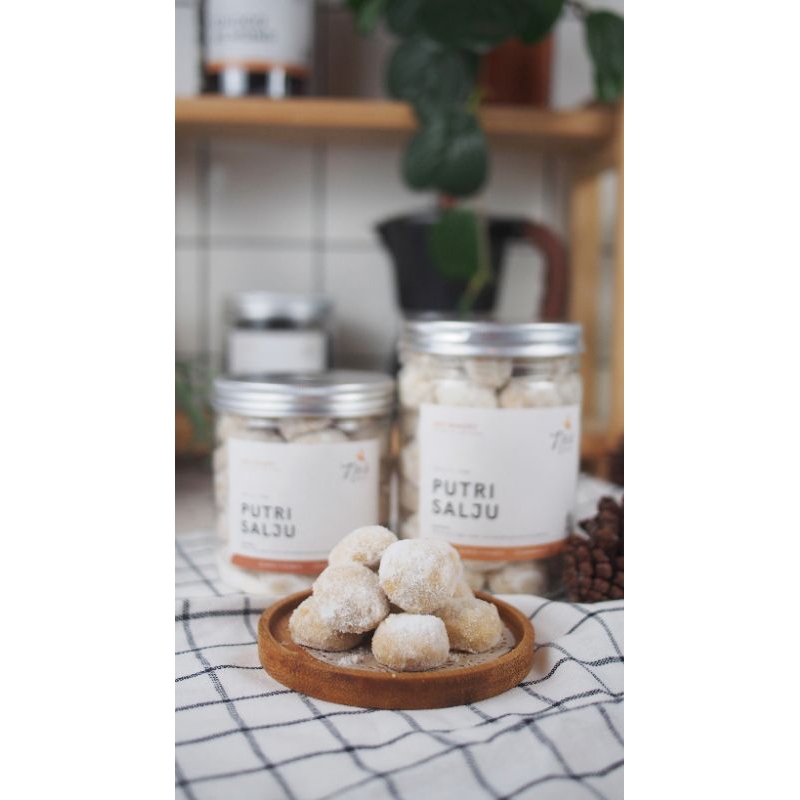 

Putri Salju Nes Bakery