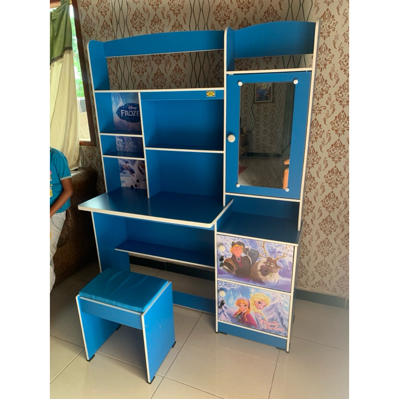 Meja Belajar Anak, lemari belajar