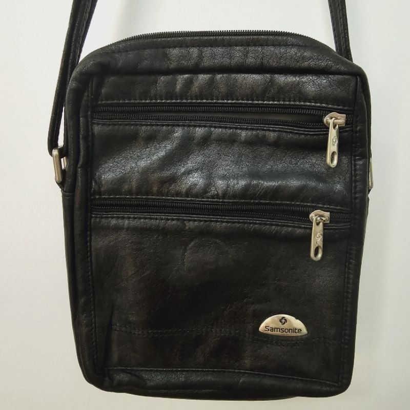 Samsonite Tas Selempang Kulit Hitam preloved