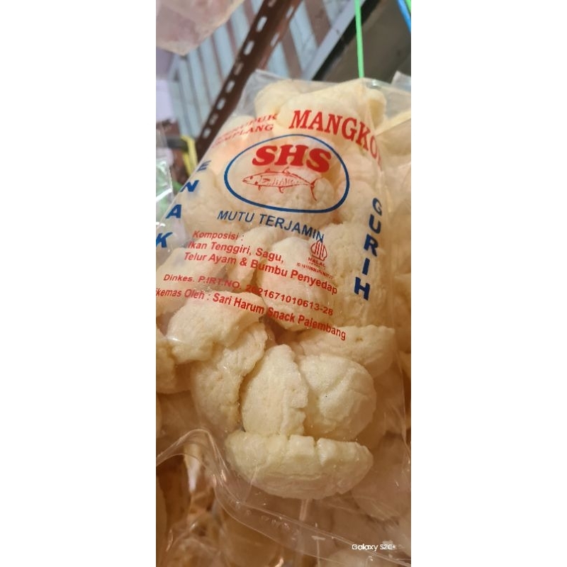 

Kemplang mangkok khas palembang