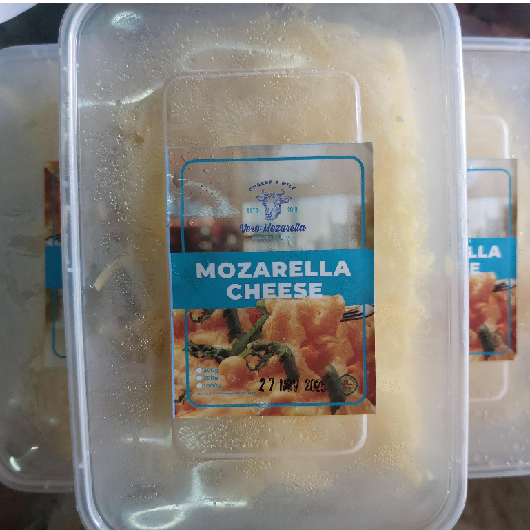 

VERO MOZARELLA CHEESE SHREDDED KEJU MOZZARELA PARUT MOZARELA SHREDED 200GR MOZZARELLA