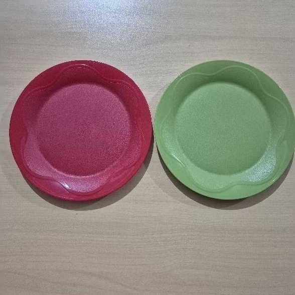 OH dessert plate tupperware