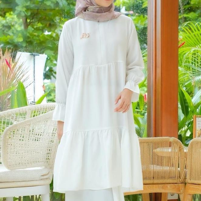 Fiorellya by dwee - Tunik Snow White - Tunik Putih Snow White - Berbahan Lady Zara.