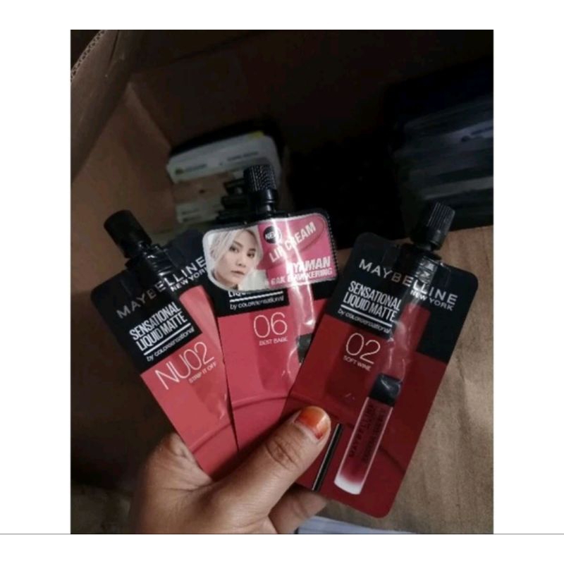 MAYBELLINE Sachet New York Sensational Liquid Matte