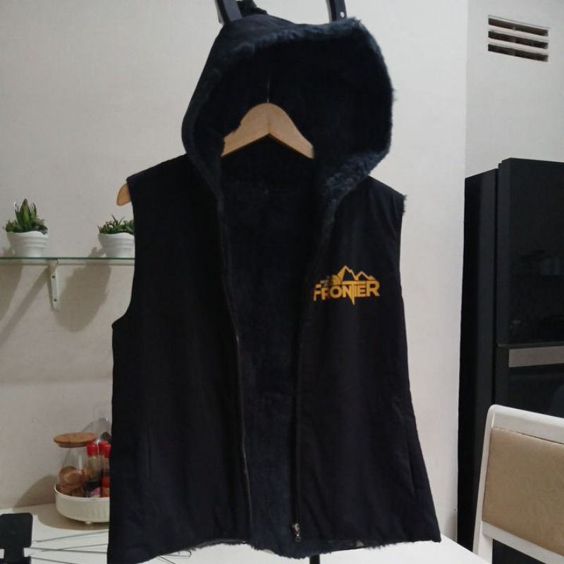 Vest hoodie super tebal ROBES FRONTIER second brand Original size  M  ld 105 P 64 sangat nyaman di p