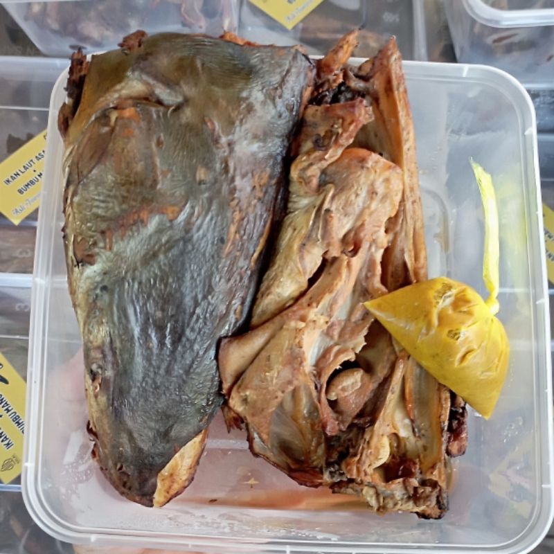 

Kepala ikan manyung asap free bumbu mangut