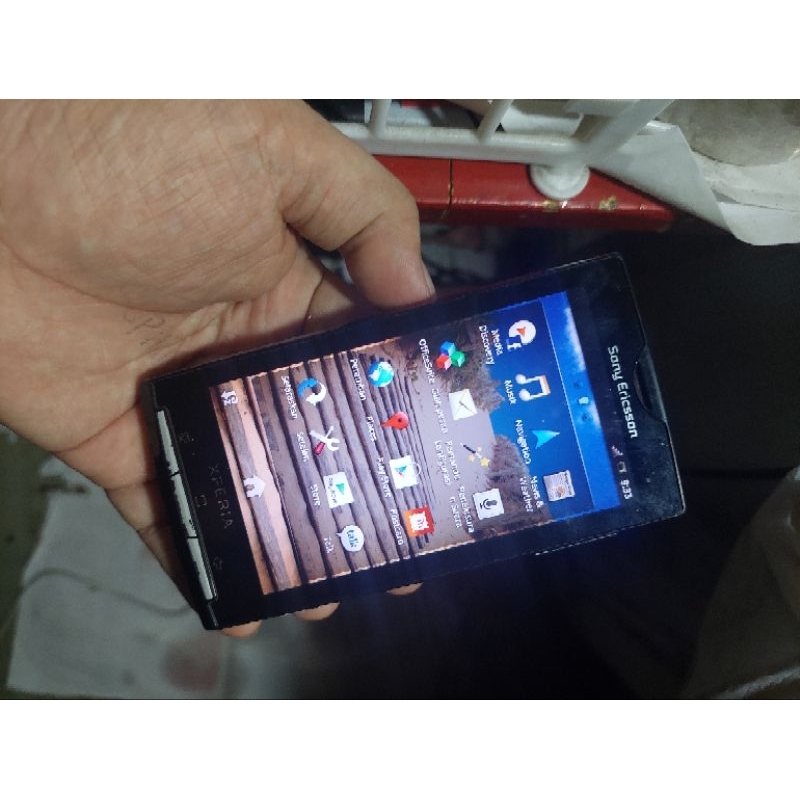 Sony Ericsson Xperia X10i Android jadul Langka sinyal Aktif.