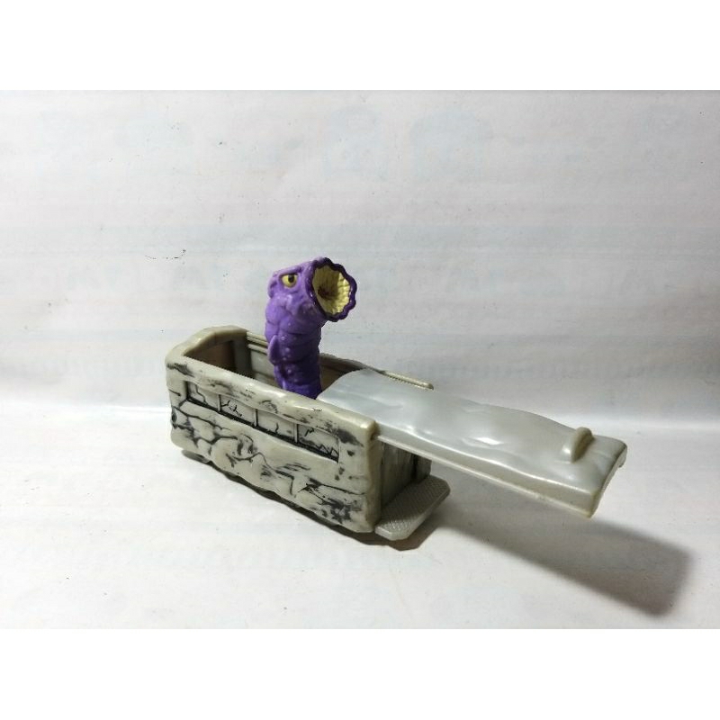 Kereta Peti Mati Alien MIB Men In Black Train Coffin Car Movie Burger King Kids Meal Columbia Pictur