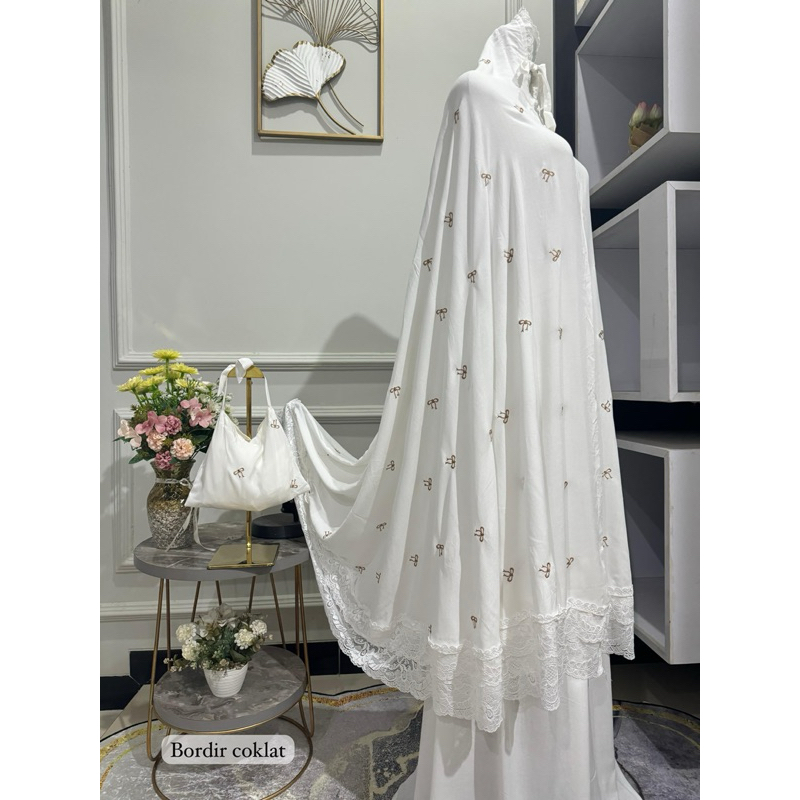 Mukena Coquette Bordir 2in1 , Rayon Pita ,Renda Series Bw / Putih tulang