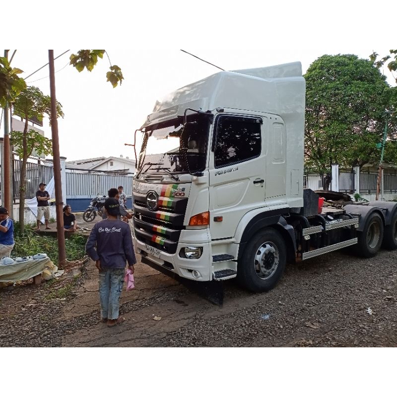 mahkota/canopi/badong/topi hino500