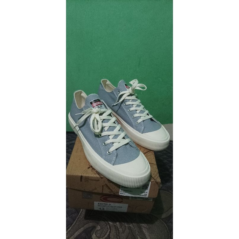 Sepatu Cardinal