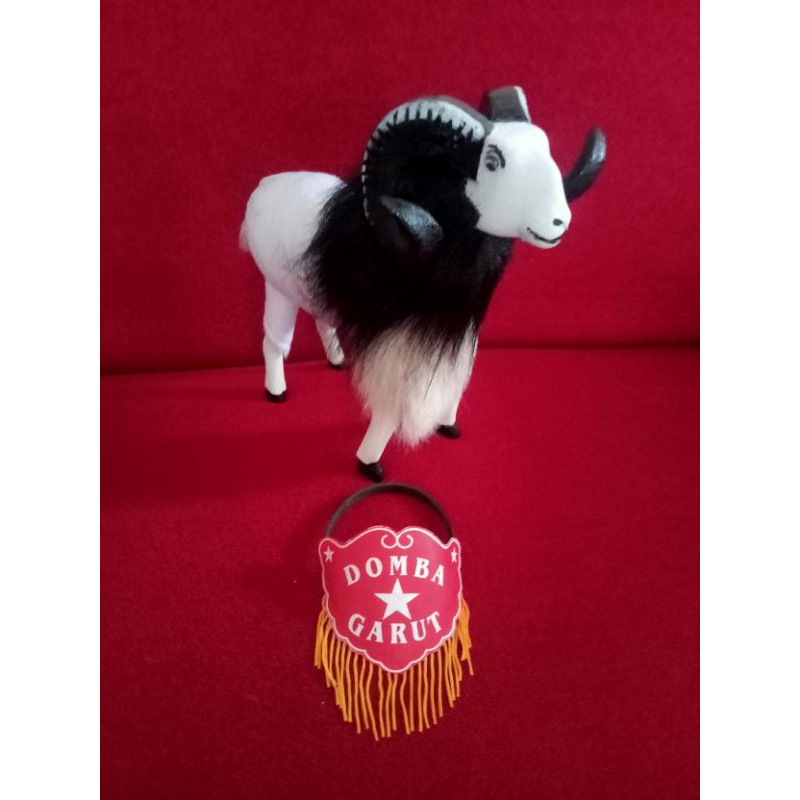 Miniatur mainan domba garut
