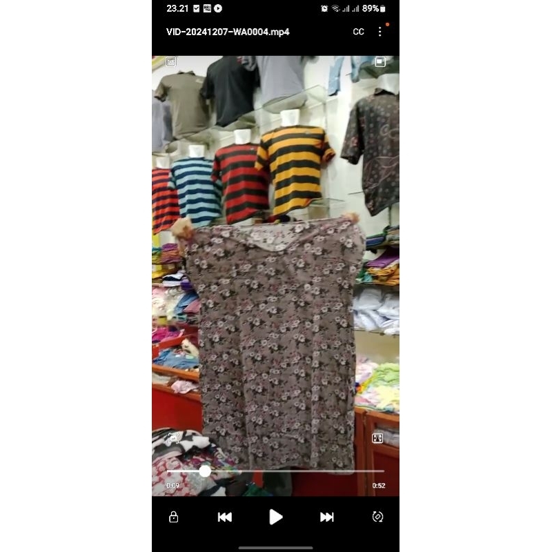 Obral Daster, Daster Motif