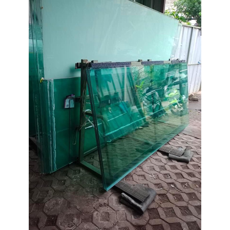 Kaca Bekas 12MM Tempered