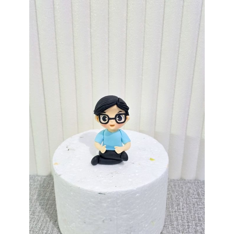 

custom figurin fondant