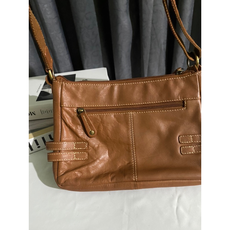 Tas Selempang Kulit Coklat