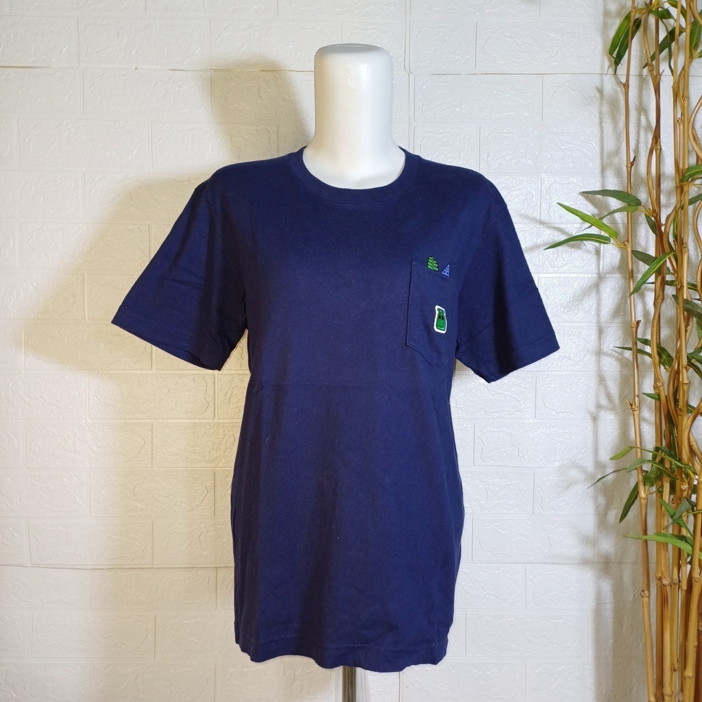 KAOS UNIQLO X CAPCOM POCKET, SIZE S (SECOND BRANDED) NAVY, TS0506