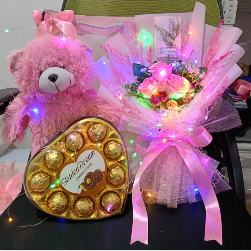 

BUKET VALENTINE / BUNGA VALENTINE / BUNGA LAMPU / GIFT / COKLAT VALENTINE / KADO VALENTINE / HAMPERS VALENTINE / KADO ULTAH / KADO ANNIVERSARY / KADO MURAH / KADO BATAM / COKLAT VALENTINE / GIFT VALENTINE / BUKET BUNGA / Coklat Love / Boneka / Bunga