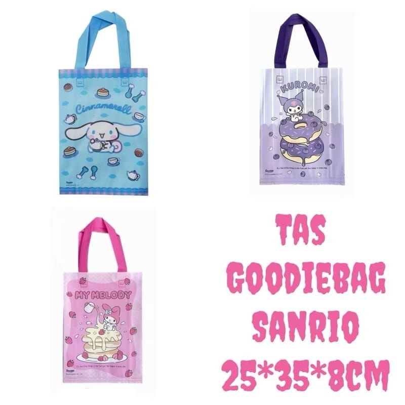 

Goodie Bag Kuromi Cinnamoroll My Melody / Tas Hadiah Ulang Tahun Sanrio Spunbond