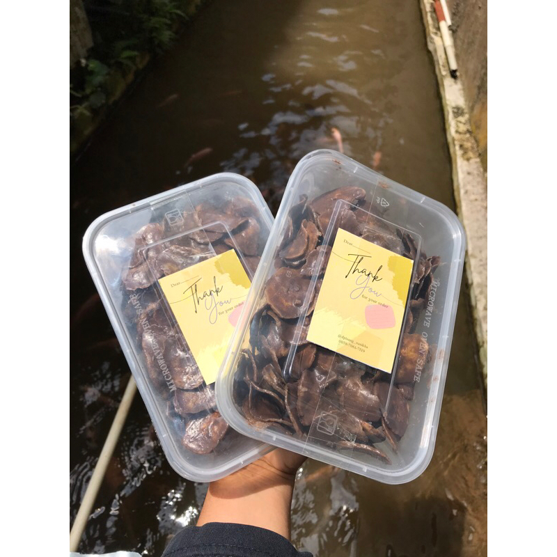 

KERIPIK PISANG RASA COKELAT