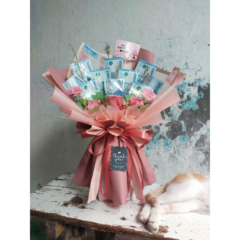 Boquet bucket isi uang 10 lembar pecahan 50rb