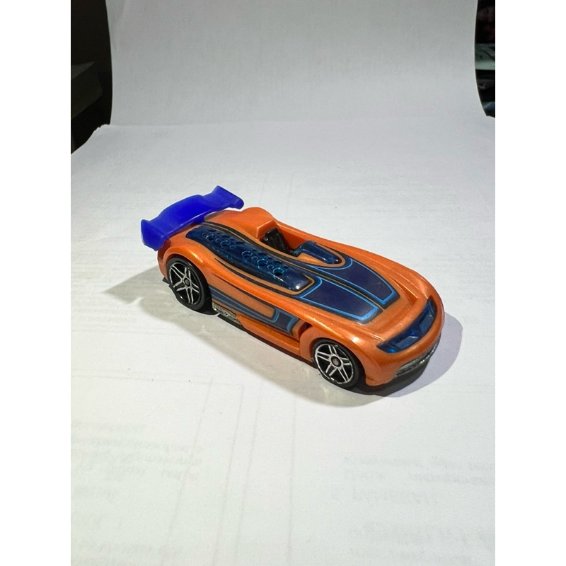 Hot Wheels Acceleracers Battle Spec