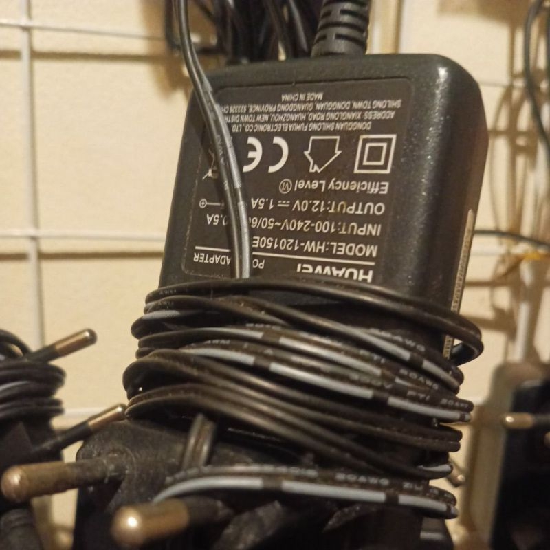 adaptor huawei original 12v -1,5a