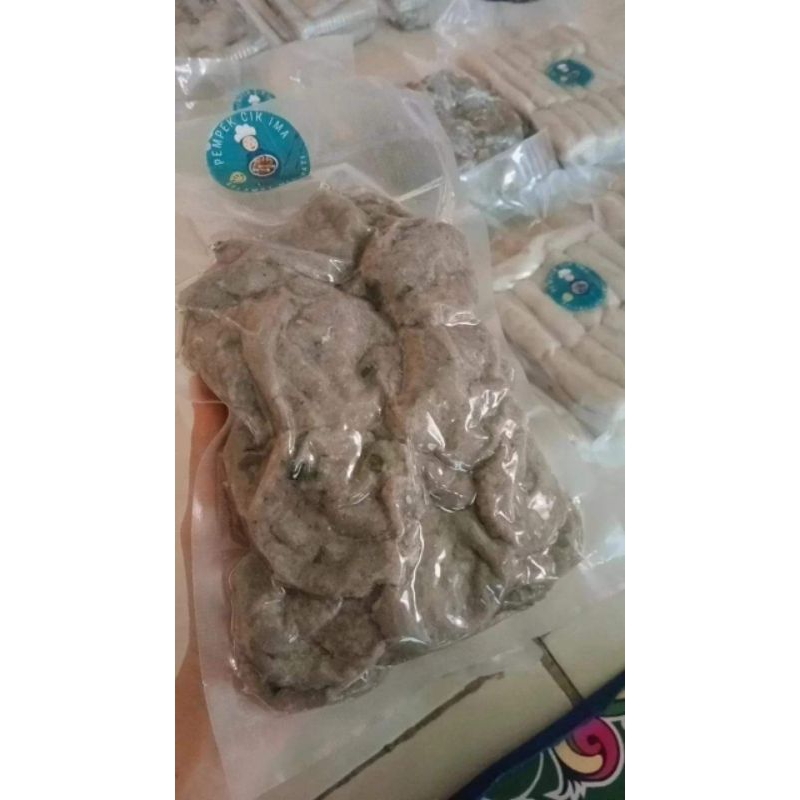 

pempek ikan vakum