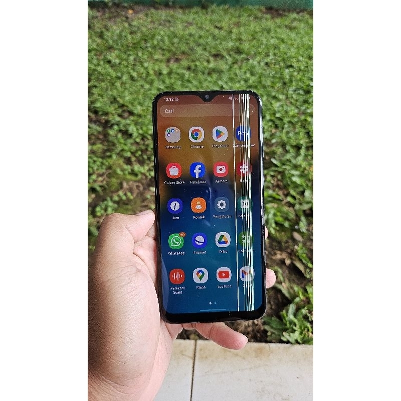 Preloved Samsung Galaxy A20 RAM 3/32GB Bekas