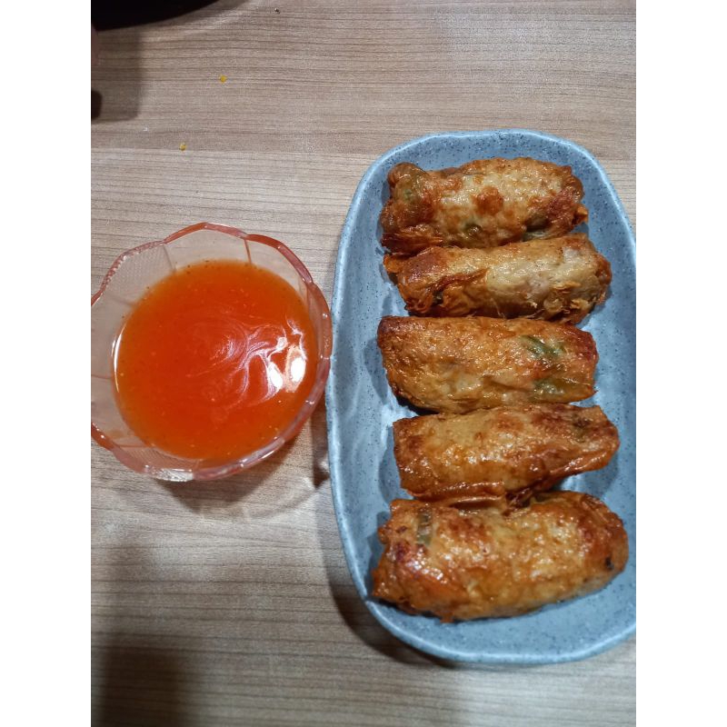 

lumpia ayam kulit tahu isi 10