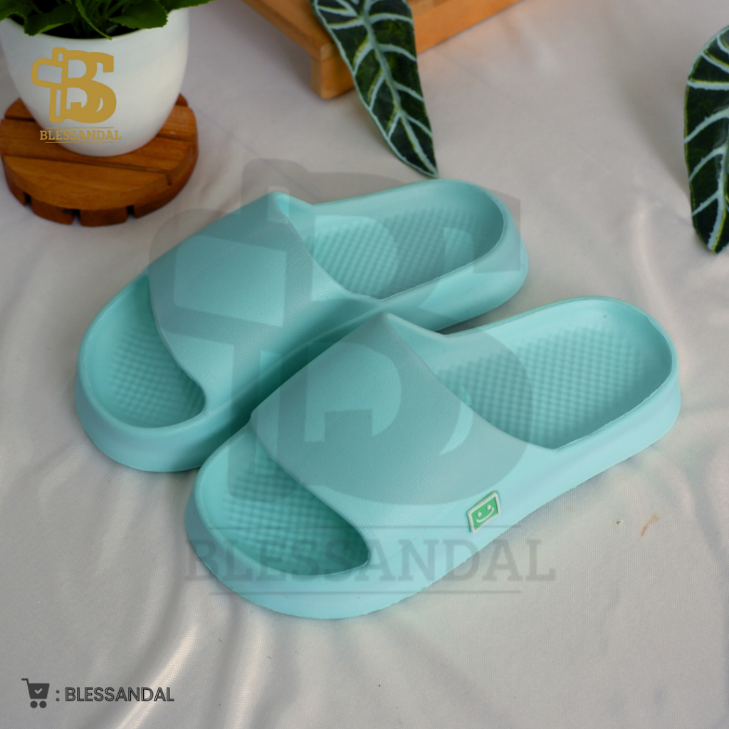 TERBARU SANDAL SLOP PRIA WANITA/SANDAL SLOP KARET EVA SANDAL SLOP POLOS SMILE