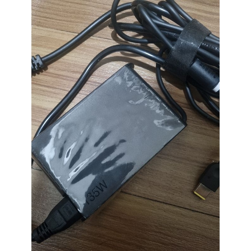 Adaptor / Charger Laptop Lennovo LOQ 135W 20V 6.75A USB