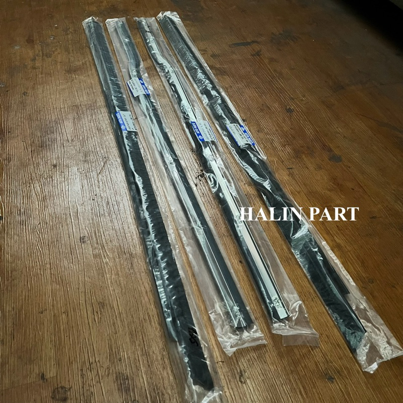 WATER STRIP/KARET JEPIT KACA/PELIPIT KACA PINTU L300