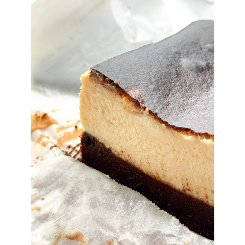 

Burnt Chizu With Real Dark Choco Brownie