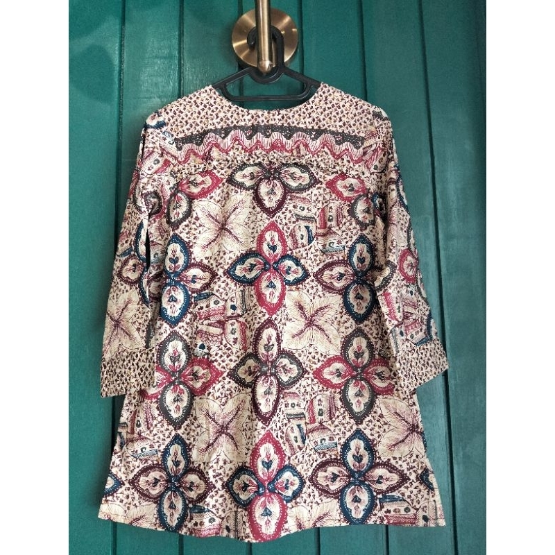 Arjuna Weda Blouse Semanggi