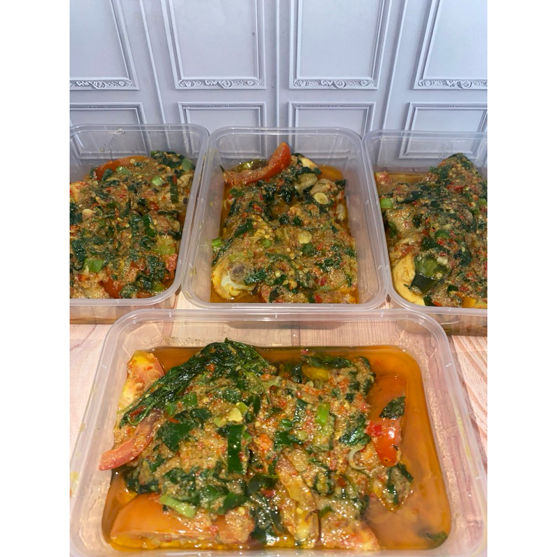 

Ayam Woku