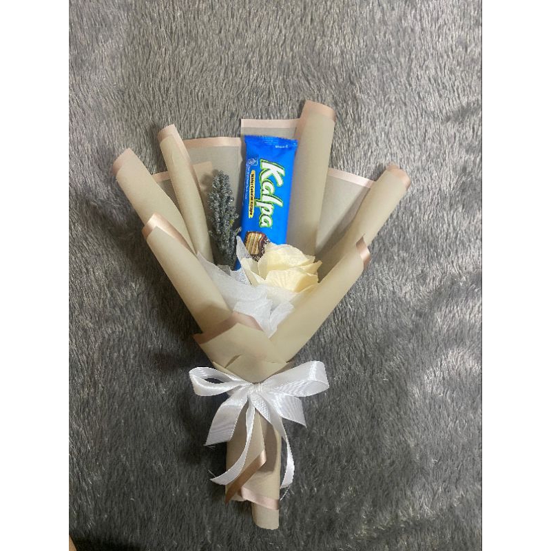 

BUKET SNACK | BUKET BUNGA | BUKET WISUDA