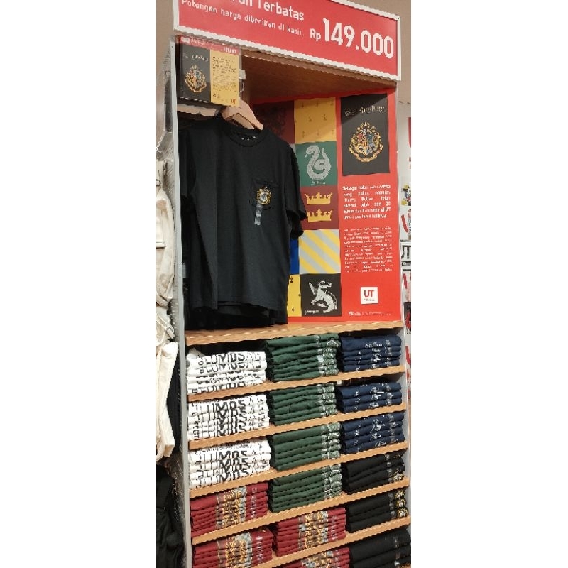 Baju kaos uniqlo Harry Potter
