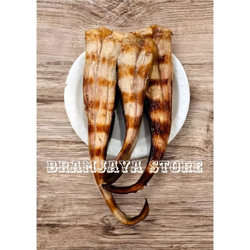

Ikan Pe Asap Pari Asap Panggang Fresh