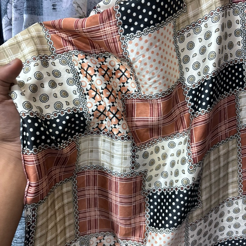 kain satin silk motif premium - kain silk motif - kain satin sutra silk premium - kain sutra silk mo